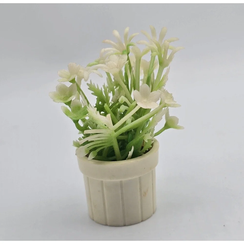 Vintage TOMY‎ Dollhouse White Planter Pot with Flowering Plant 3